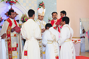 Fr Shintomon Cherian Ordination