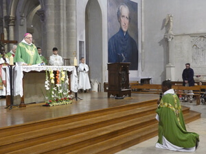 Fr Paul-Elie Cadet, CSC, makes his profession of faith during his installation