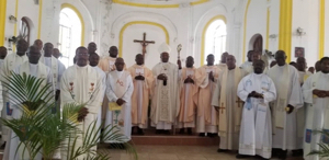 The newly ordained in Haiti with the Archbishop and the concelebrants