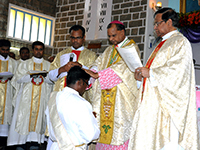 Vicariate of Tamil Nadu in India Celebrates Four Priestly Ordinations