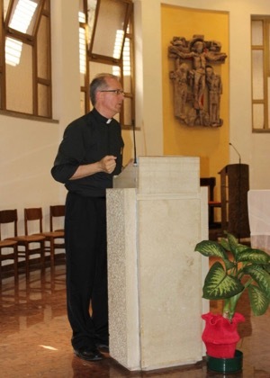 Fr James Grummer, SJ, Kicks Off The Retreat For The General Chapter