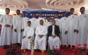 The 10 Novices in India who professed First Vows in 2018