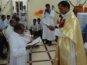 Fr Panneer Selvam receives Br Michael Amalorpava Nathan's Final Profession