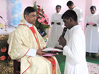 Holy Cross in India Rejoices with Five Seminarians Professing Final Vows 