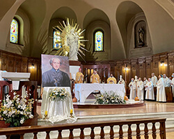 Holy Cross Family Gathers at St. Joseph’s Oratory to Celebrate Moreau Anniversary