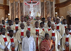 Fr. Amala William, C.S.C., Ordination to the priesthood in the Province of Tamil Nadu. He was ordained on May 3 at Saints Peter and Paul Parish Church, Aryanallur.