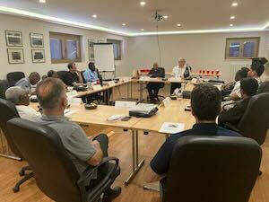 Br Paul Bednarczyk, CSC, Superior Generał, addresses the new missionaries in their orientation