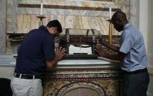 PNG Missionaries Venerate the Habit of St Therese of Lisieux