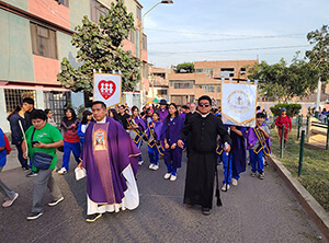 Br. Anthony Terrones and Fr. Jose Luis Tineo Procession at Fe y Alegria