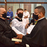 Br. Rivaldo Oliveira da Silva, C.S.C., professed his Final Vows to Br. Ronaldo de Almeida, C.S.C., District Superior of Brazil.