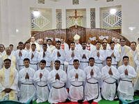Holy Cross in Bangladesh Celebrates 15 First Professions